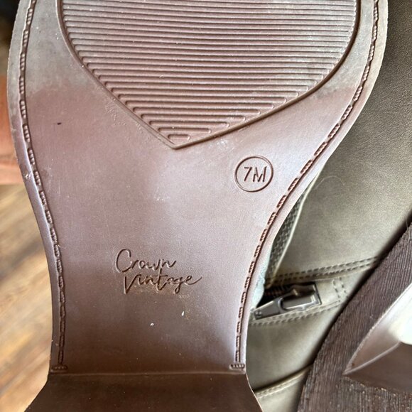 Crown Vintage Hollis Boots | 7M | Neutral Gray Taupe Side Zip, Block Heel EUC - Picture 6 of 7